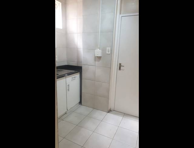 1 bed property to rent in SAVOY ESTATE